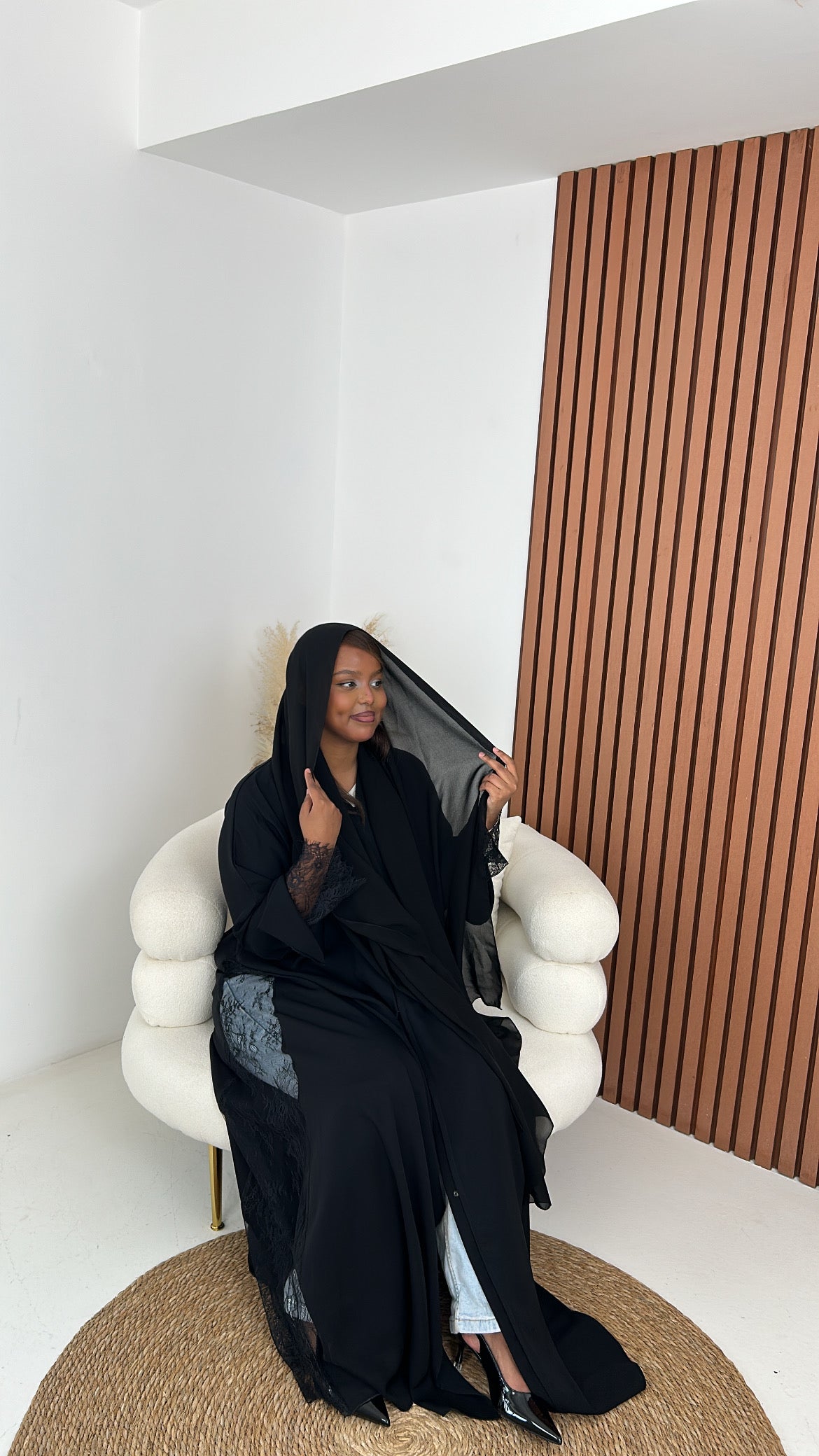 Zahra black abaya
