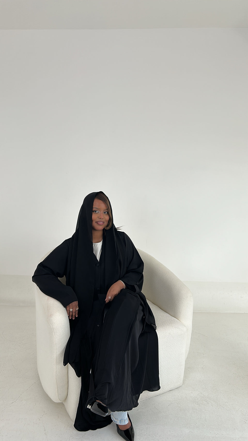 Suad black abaya