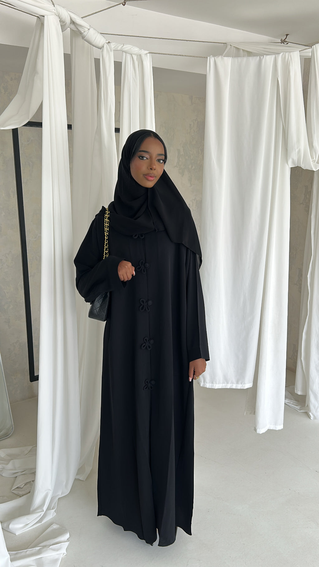 Aminah black abaya