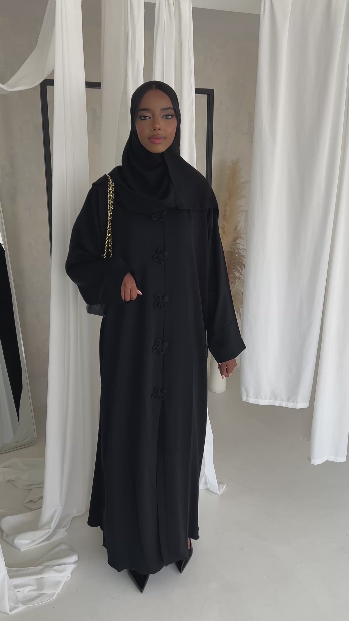 Aminah black abaya